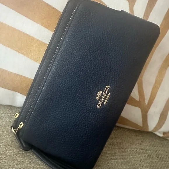 Coach Midnight Pebbled Leather Double-Zip Wristlet | Gold Hardware NWT $198 MSRP - Picture 11 of 16